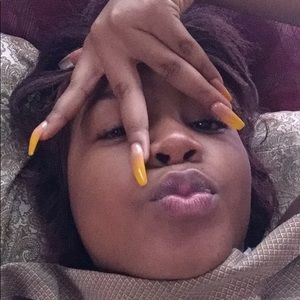 Meet your Posher, Je-vaughna